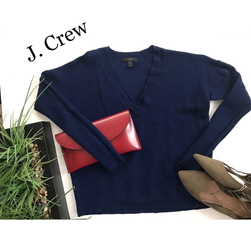 J. Crew women V neck knit top